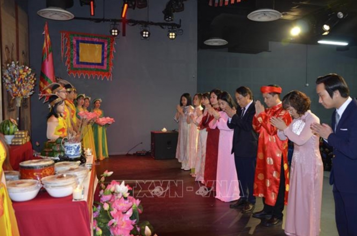 Ovs in Czech Republic, France, Malaysia and US mark Hung Kings’ Commemoration Day